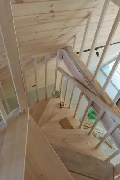 Лестница деревянная авторская